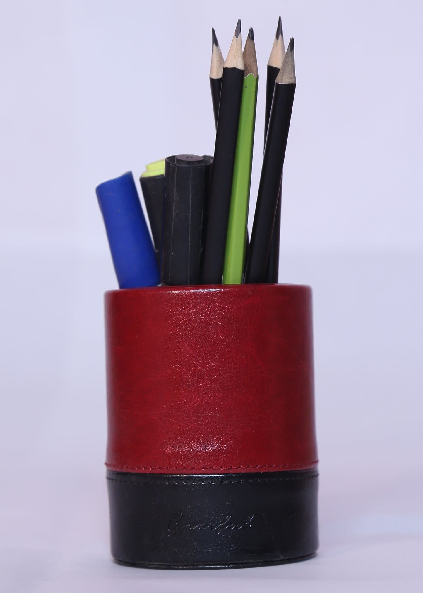 Greeful Leather Pen Holder